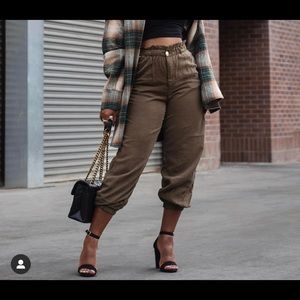 Slouchy paper bag pants